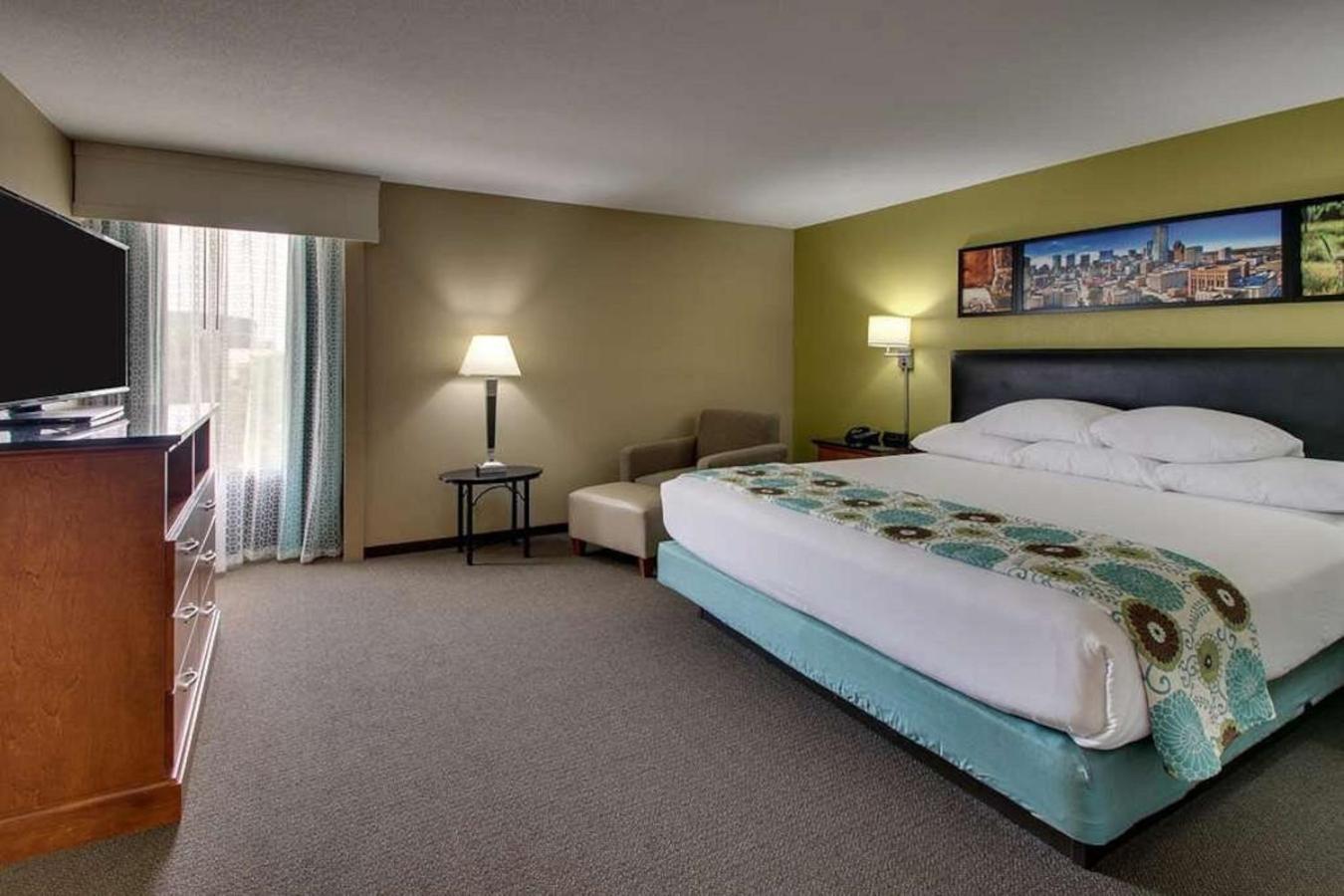 Heritage Inn & Suites The Woodlands, Trademark By Wyndham Exterior photo